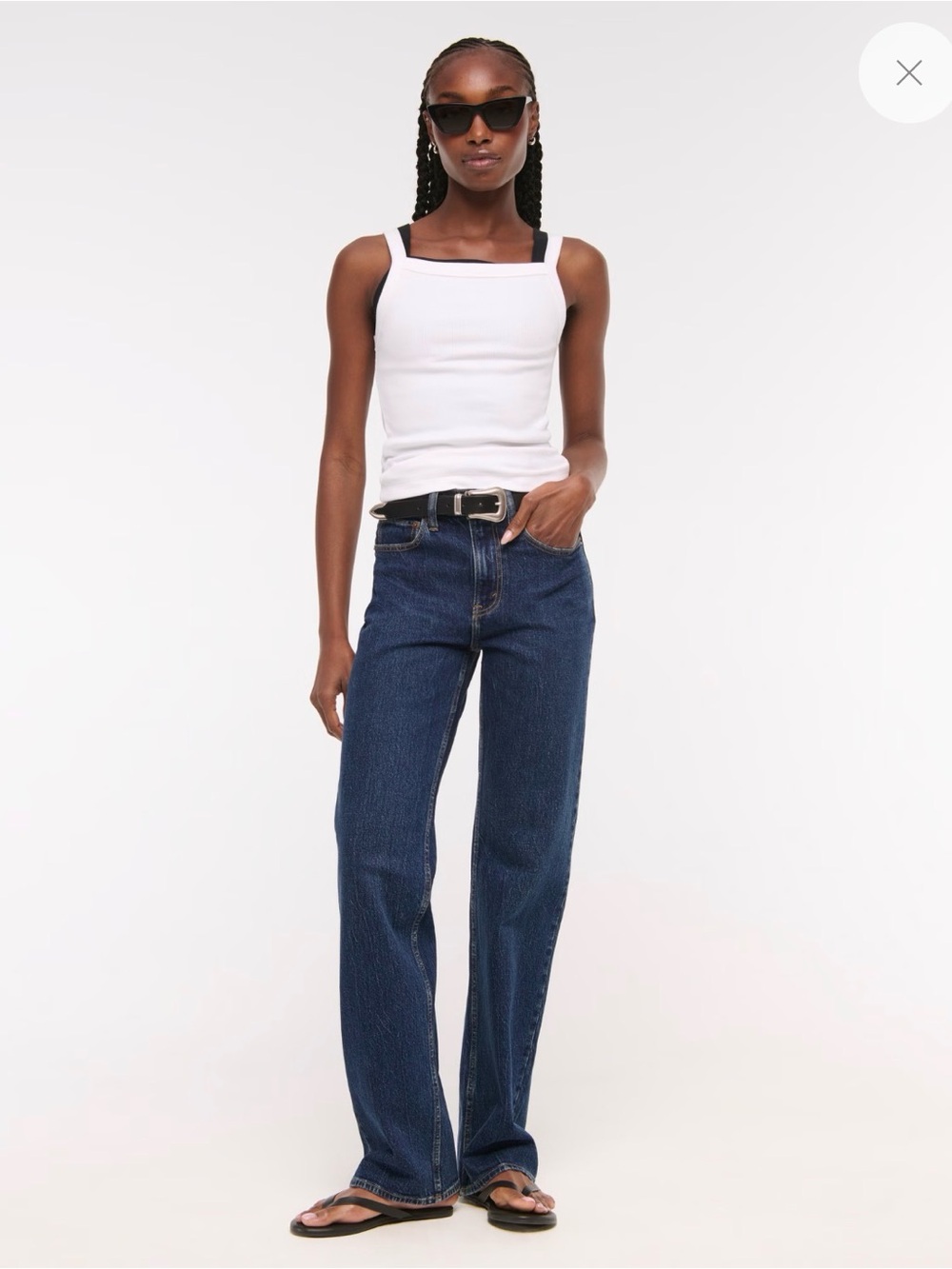Never Worn Abercrombie & Fitch 90s High Rise Relaxed Jean Size 26 Dark Wash
